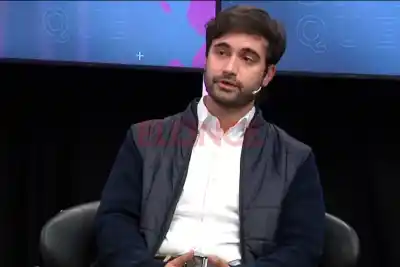 Ledesma vuelve a la escena política con un acto en Paraná y una advertencia sobre las elecciones
