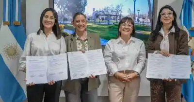 Chimbas abre la puerta a estudiantes de dos carreras y los suma al municipio
