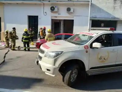 Bomberos Voluntarios de Monteros Actuaron ante Principio de Incendio en el Microcentro
