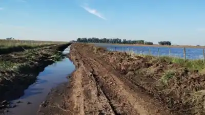 Anunciaron $2,3 billones contra las inundaciones y estos productores fueron a la Justicia a preguntar dónde está la plata