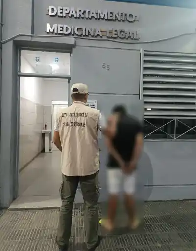 Caminaba por San Valentín y la consulta al sistema lo dejó sin salida