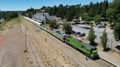 El tren que une la costa con la cordillera vuelve a andar: qué pasó con el Vagón Educativo