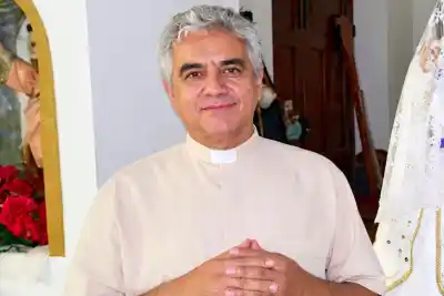 El cura de Simoca celebraba misas y confesaba: ahora la Justicia decide si va a juicio