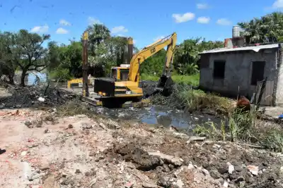 El desagüe que inundaba el barrio cada vez que llovía: una vecina pidió ayuda y ahora el agua corre