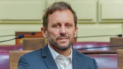 Santa Fe debate allanamientos sin orden judicial: qué dice el proyecto que divide a la Legislatura