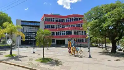 La apartaron del aula y ahora deberá dar clases desde su casa: las preguntas que nadie responde