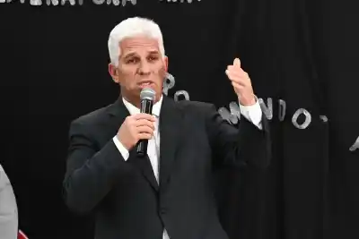 Poggi volvió a la escuela de Donovan y confirmó una obra que cambia el futuro de los más chicos