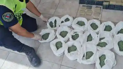 Llevaban 38 mil pastillas de Rohypnol desde Brasil, pero la rueda de auxilio los delató