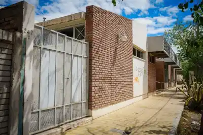 Donó un edificio para abuelos, nunca se usó y ahora sus herederos van por todo