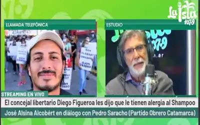 El concejal libertario los mandó a bañarse y un dirigente obrero le respondió con un trabajo de plomería