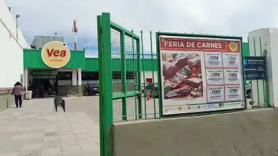 El supermercado cierra el 31 y los 22 empleados todavía esperan el telegrama