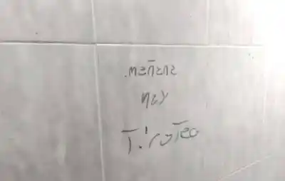 Aparecieron mensajes en baños de seis escuelas y la Policía intervino de urgencia