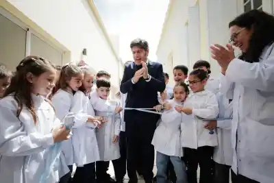 Kicillof en Villegas: $272 millones para una escuela y un mensaje directo a Nación