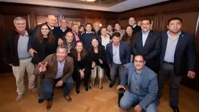 Kicillof llega a Jujuy y en su propio acto ya lo esperan con la interna peronista a la vista