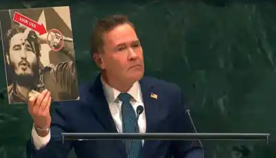 Golpeó la mesa, se levantó y le gritó "mentiroso" al enviado de Trump en plena ONU