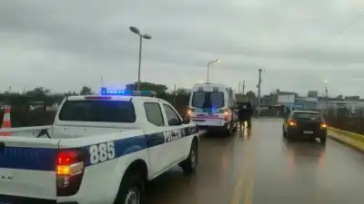 Un peatón lo agarró de la ropa sobre el puente de Palpalá y no lo soltó hasta que llegó la Policía
