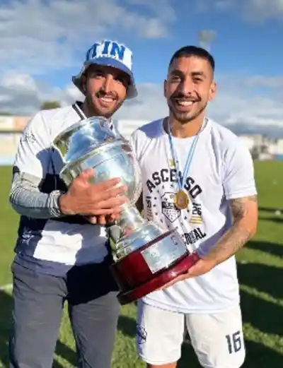 Arrancó en los potreros de 9 de Julio y ahora jugará en la Primera Nacional: el sanjuanino que no se olvida de dónde salió