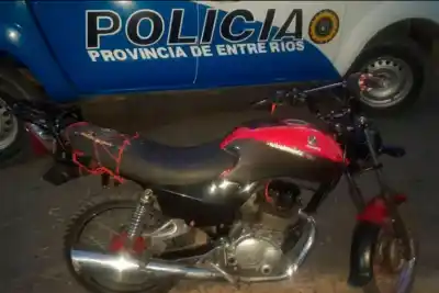 Lo esperaban en el control, aceleró y terminó a una cuadra, pero no por lo que chocó