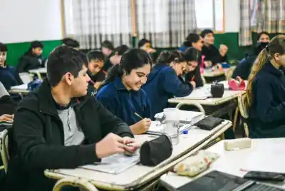 Misiones mide con seis escuelas lo que quiere medir con todas: el planteo que llevan a la OCDE