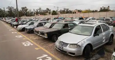 Mendoza remata cuatro autos oficiales: los modelos y el detalle que todavía falta