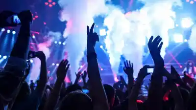 La invitó a salir de la fiesta en Médano de Oro y terminó detenido: la denuncia que conmociona a Rawson