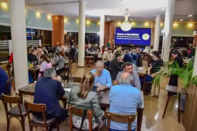 San Vicente: 80 personas se sentaron a cenar y juntaron casi $9 millones para el hospital