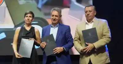 San Rafael activa un plan de limpieza en el canal Rawson: 60 días y maquinaria pesada en la calle