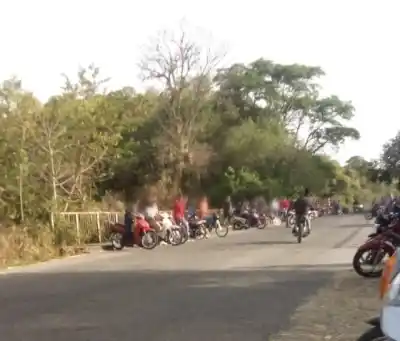 Denuncian picadas ilegales en la ruta 324 en el puente del “Pueblo Viejo”