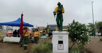 Salta recuerda a los cuatro brigadistas que quedaron atrapados por el fuego en Guachipas