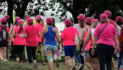 Villa de Soto se pinta de rosa: la caminata que pone el foco en los controles