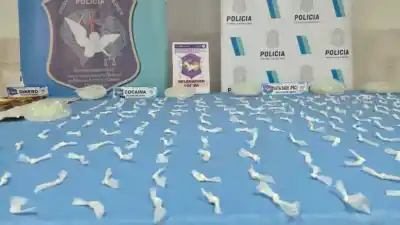 Allanaron una casa de Monte Grande por venta de drogas y adentro había algo que obligó a llamar a los explosivos
