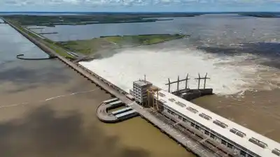 El Paraná no da tregua: el agua que entra a Yacyretá rompió el promedio de octubre