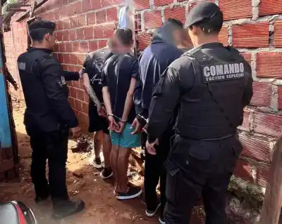 Lo esperaron al técnico de internet en plena calle: adentro de la caja verde estaba el botín