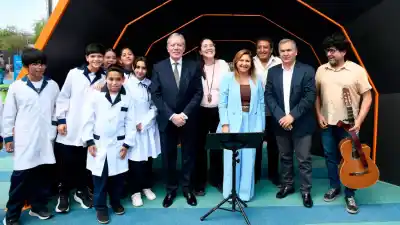 Santiago tiene una plaza donde la ciencia se toca: el detalle que la vuelve única
