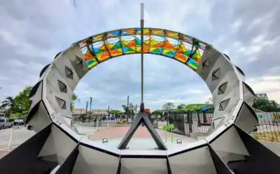 Santiago tiene un nuevo paseo y su reloj de sol gigante ya despierta curiosidad