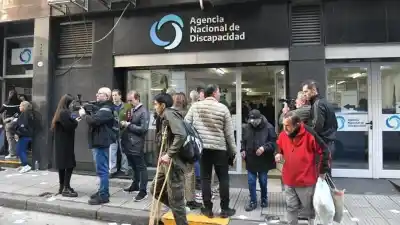 El Gobierno dio de baja 20 mil pensiones por discapacidad: los 60 días clave para no perder el pago