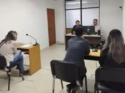 Tenía prohibido acercarse a su expareja, pero lo que hizo adentro de la casa lo dejó sin salida