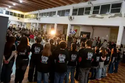 El coro de Vicuña Mackenna que se lució en el cumpleaños 140 de Laboulaye