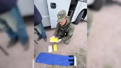 Salió de Jujuy en colectivo a Santa Cruz con tres kilos de cocaína pegados al cuerpo: así lo descubrieron