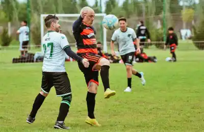 El Clan metió 8 goles y hay un goleador imparable en el Torneo Entre Amigos