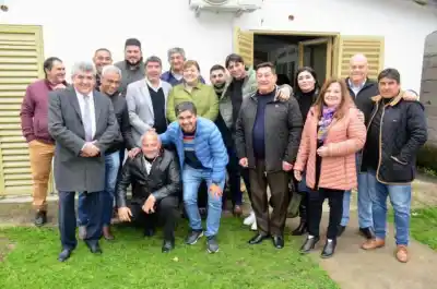 Un abrazo a Sergio Massa en Monteros con Miras a las Elecciones