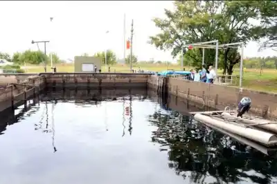 La Justicia ordenó cerrar la planta que trataba los efluentes del Parque Industrial: qué encontraron en el agua