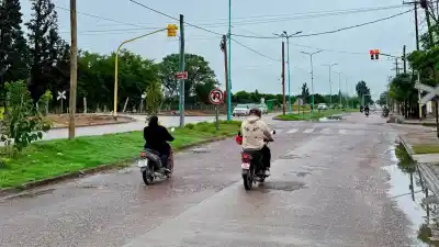 En La Banda, los semáforos de una transitada esquina vuelven a funcionar tras un nuevo robo