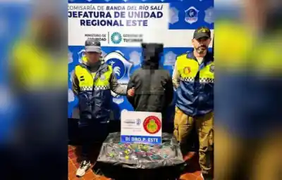 Un hombre revisaba puertas en Alderetes y la Policía encontró lo que llevaba en una bolsa