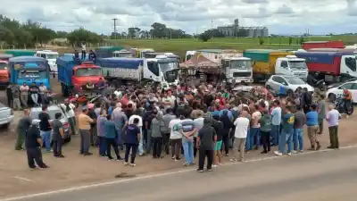 El transporte y el agro cierran un acuerdo tras dos semanas de parálisis
