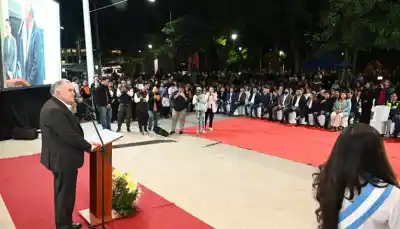 Inauguran un centro de tecnología e idiomas en Bella Vista y promete revolucionar la educación local