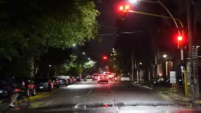 Sábado gris: el cielo cubierto trae lloviznas y alta humedad