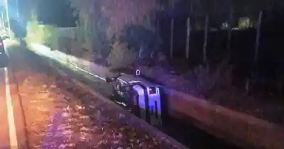 Perdió el control, cayó a un zanjón en Maipú y el alcoholímetro reveló una cifra escandalosa