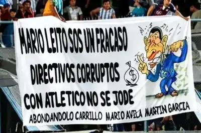 La noche en que la hinchada de Atlético Tucumán explotó contra su propia dirigencia