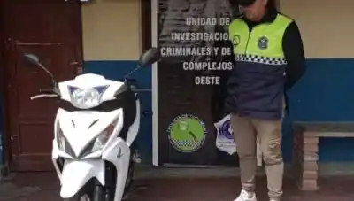 Quiso Vender una Motocicleta Robada en Monteros y lo Atraparon